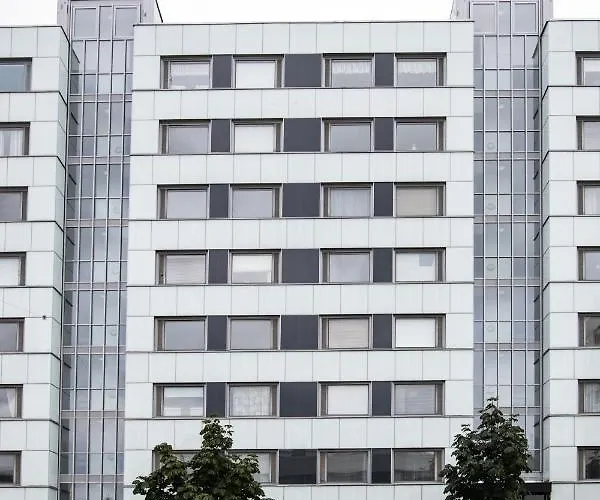 Daire Tuures Near To Art Museum Host By Tuure